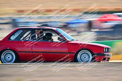 media/Oct-18-2025-Extreme Speed (Sat) [[d6d7e1fef1]]/Group 3 Purple/Session 3 (Turn 1)/